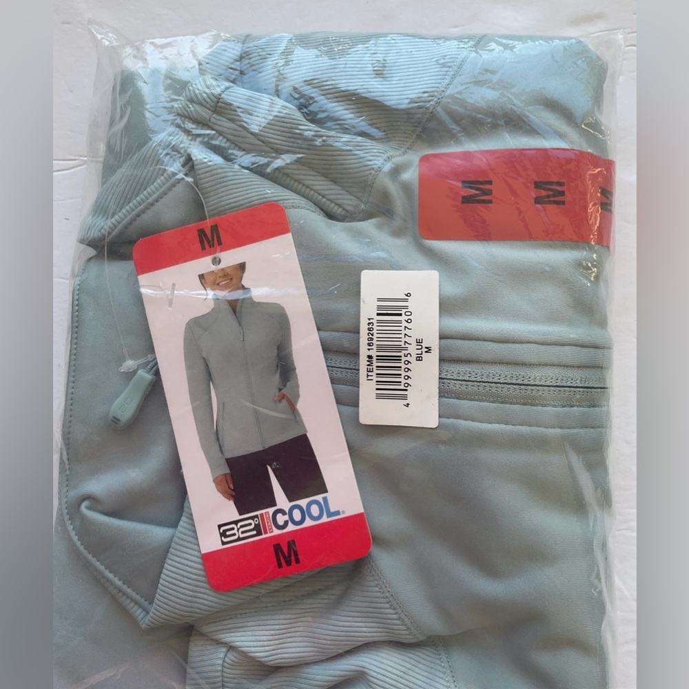 32 Degrees Light Blue Full-Zip Jacket size medium